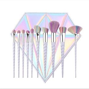 Rainbow Unicorn 10 Pc Makeup Brush Set Kit With Iridescent Diamond  Case